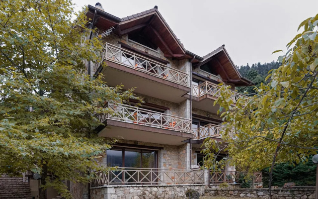 Aelia Parnassus Chalet