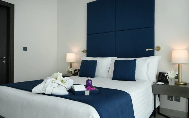 Centara West Bay Hotel & Residences Doha