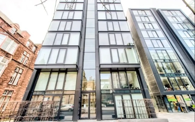 Luxury Quartermile Apart