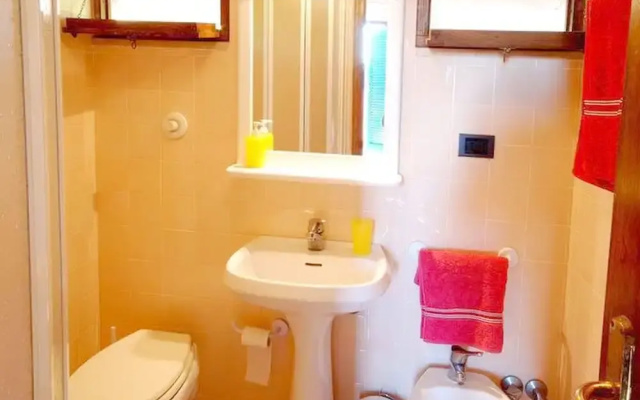 Quaint Holiday Home in Lerici With Fenced Garden