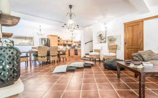 Villa White Stone