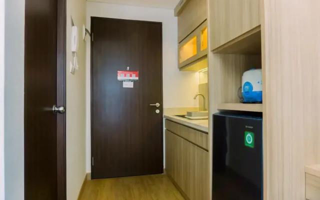 Minimalist And Warm Studio At Transpark Bintaro Apartment