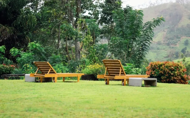 The 6th Milepost Tea Bungalow