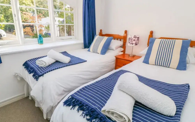 Gunwalloe Cottage
