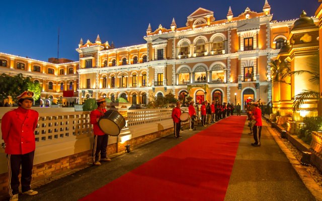 Отель Yak & Yeti Непал, Катманду - отзывы, цены и фото номеров - забронировать отель Yak & Yeti онлайн вид на фасад