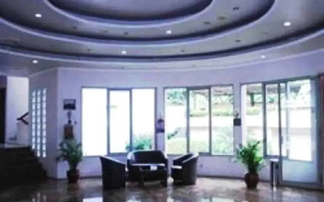 Royal Apartment