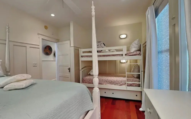 Windansea by Topsail Realty