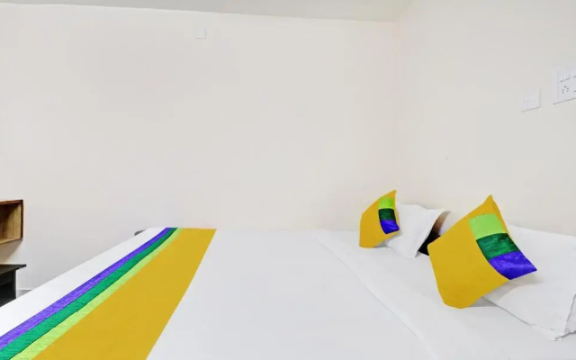 Itsy By Treebo - Vardhan Stay Inn