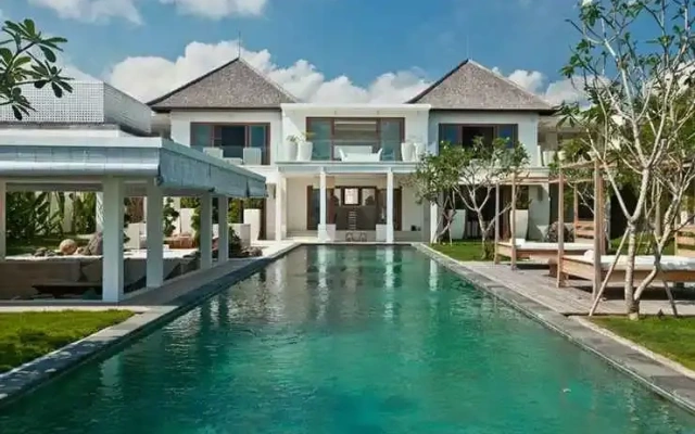 Villa Ombak Putih