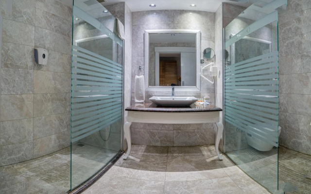Justiniano Theodora Resort