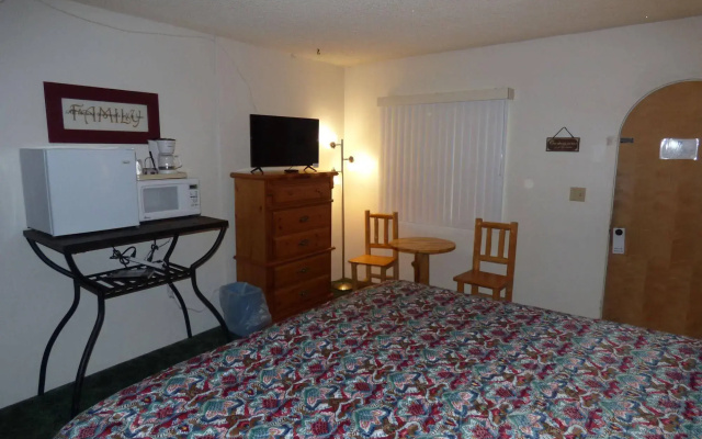 Canyon Lodge Motel