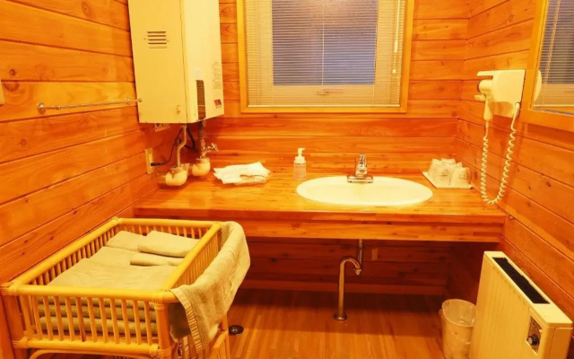 Lake Kanayama Log Hotel Larch