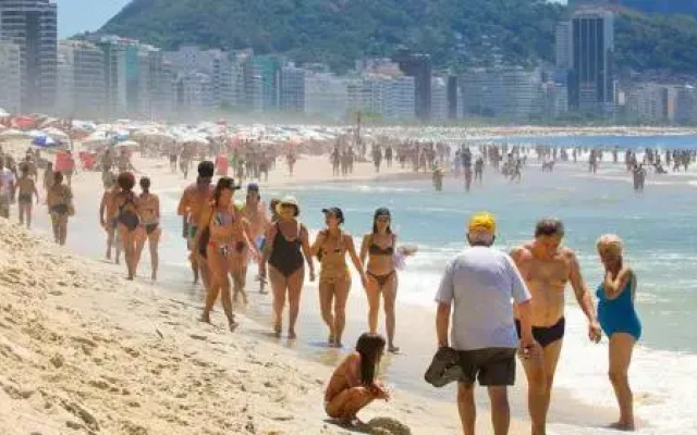 Quarto Individual - Copacabana - BR - RJ