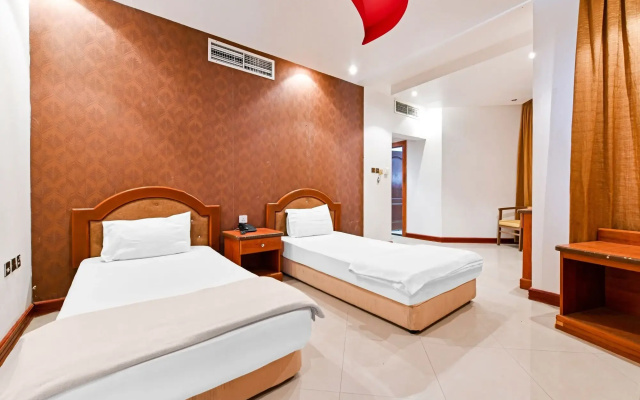 Riviera Hotel by OYO