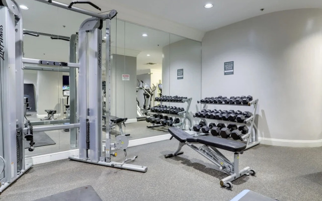 Wonderful 1 Bedroom Condo at Ballston