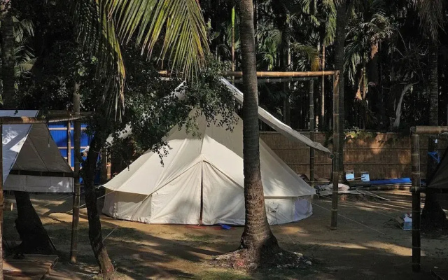 Marine Bay Glamping Beach Resort