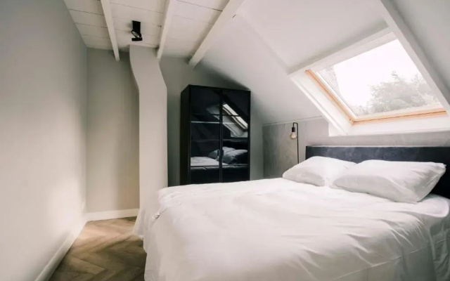 Stadsvilla Luxurious 3 room loft met airco Willem 2