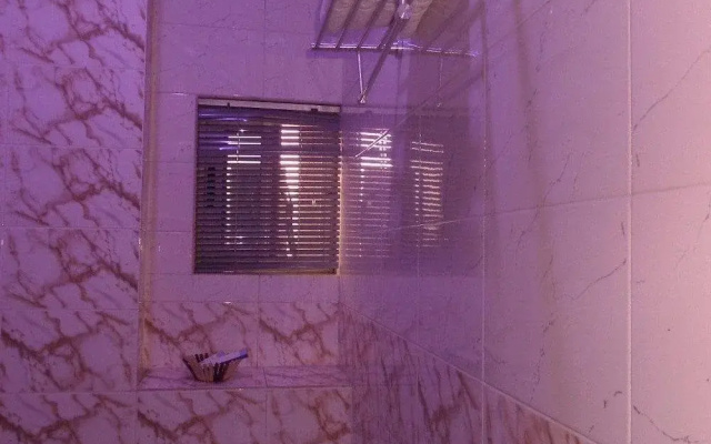 Top Rank Hotel Galaxy