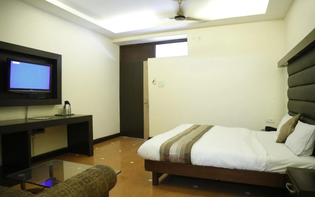 Taj Inn
