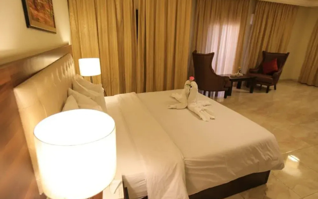 Lancaster hotel apartments