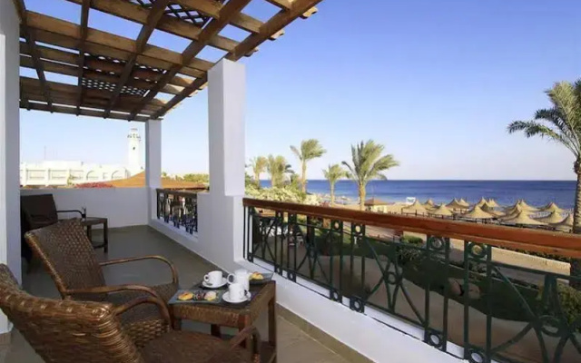 Melia Sinai