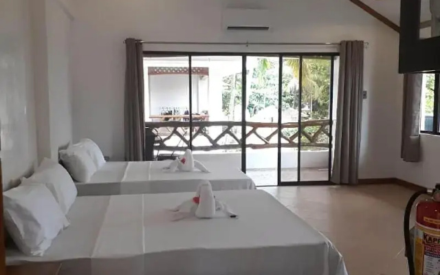 Bruce Beach Resort