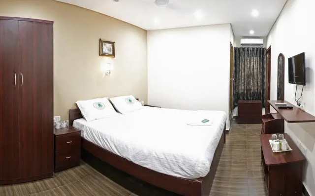 OYO 1001 Palmtree Corporate Anna Nagar