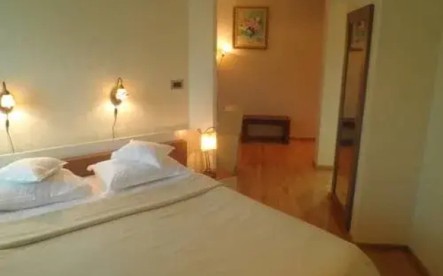 SKi Hotel