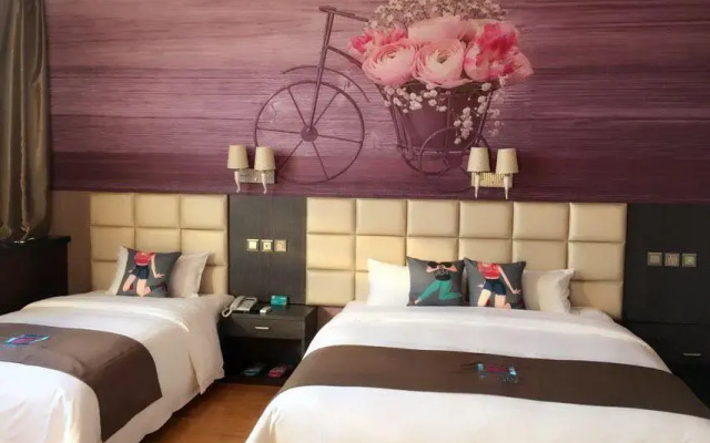 Pai Hotel Kaifeng Henan University Aquarium