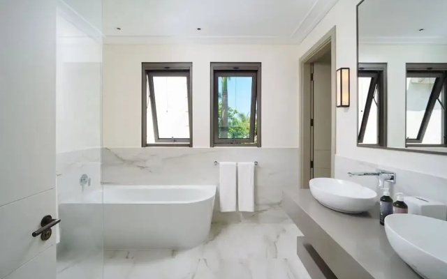 Sea Grove House 5 Bedroom Villa