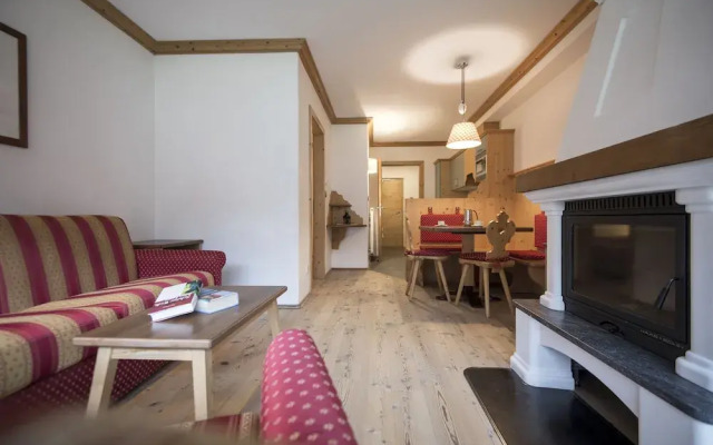 Post Alpina - Family Chalets Dolomites