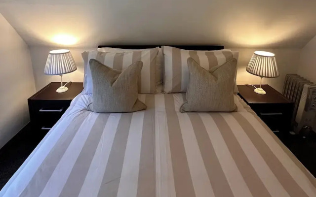 Glen Lodges