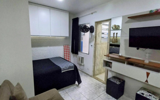 Sala living em prédio Familiar na Av da Praia