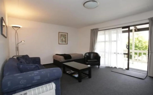 Kings Gate Motel