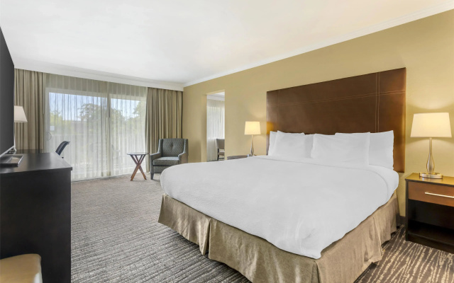 Best Western Plus Garden Court Inn