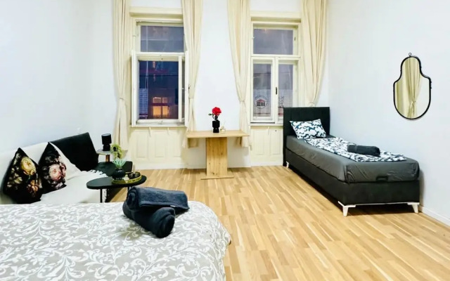 Stylish Contemporary Stay Stadthalle