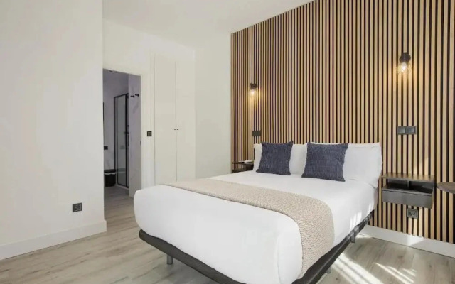 Dobo Madrid Lucero