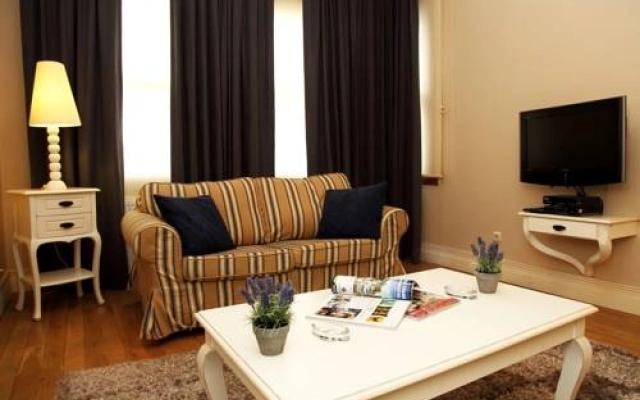 Nevv Apartment