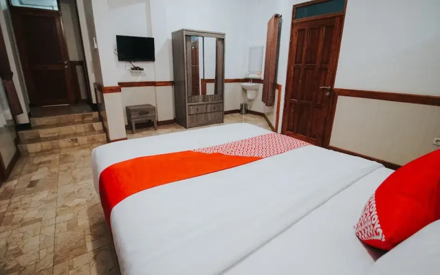 Tirtasari Nice Guesthouse by OYO Rooms