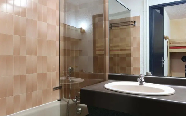 Appartement Les Deux Alpes, 1 pièce, 4 personnes - FR-1-348-238