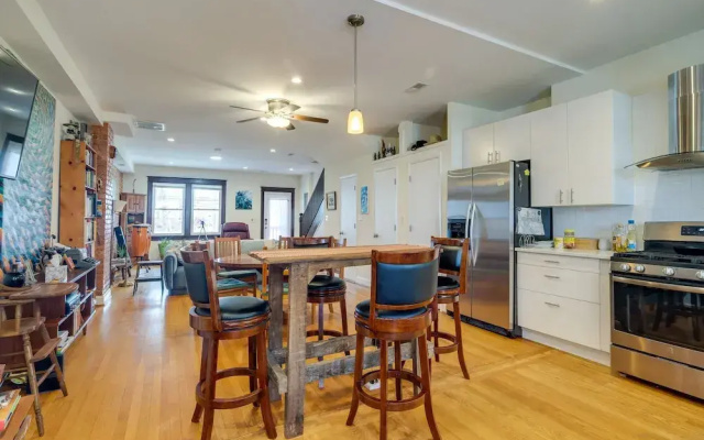 Washington, DC Townhome w/ Deck + Gas Grill