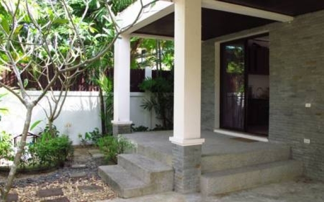 Отель Villa Pattana вид на фасад