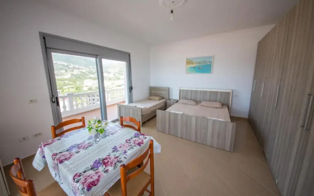 Himara Apartments