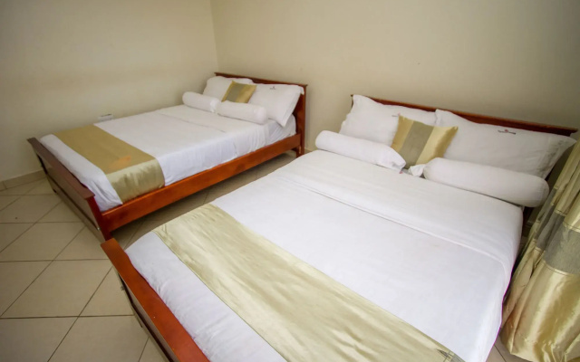 Tiptone Hotel