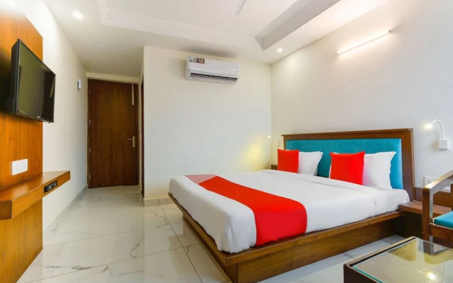 Oyo 46208 Hotel Park Land