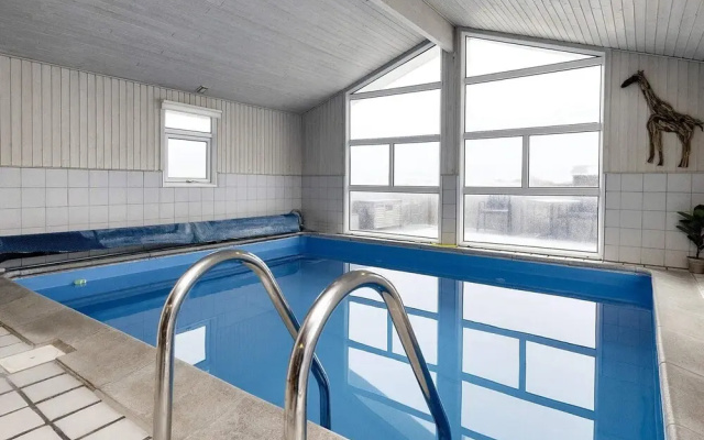Luxury Cottage With Pool and Sauna-by Traum