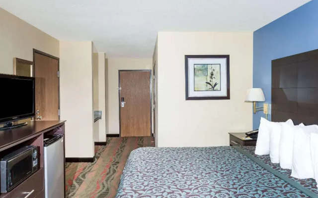 Days Inn By Wyndham Springfield