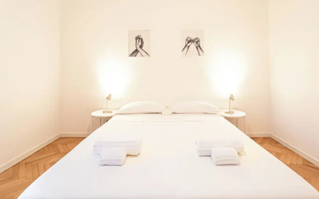 RRRapido Sant Ambrogio Suites and Rooms