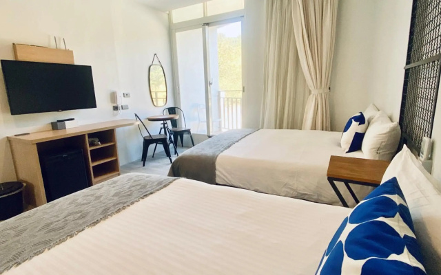 Mini Summer Hostel
