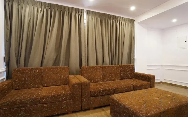 Fabhotel Hn Pear View Stays